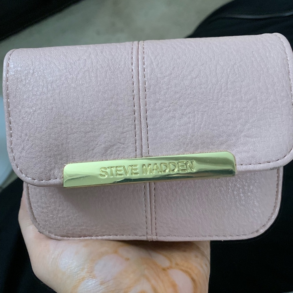 Steve Madden wallet